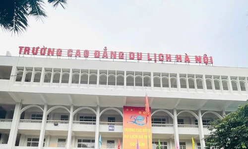 Vụ hiệu trưởng 'ăn chặn' tiền A80: Sinh viên vẫn chưa được nhận hết tiền hỗ trợ