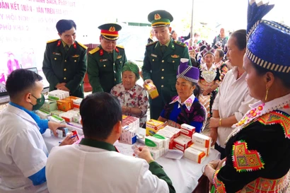 Ấm tình quân - dân nơi biên giới tại ‘Ngày hội non sông’