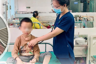 Uống nhầm bột thông cống, bé 8 tuổi ở Nghệ An bị bỏng nặng thực quản