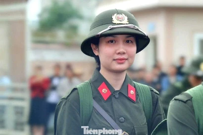 'Bóng hồng' duy nhất viết đơn tình nguyện đi nghĩa vụ Công an ở xứ Nghệ
