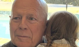 Cộng đồng mạng xót xa khi thấy hình ảnh siêu sao Bruce Willis hôm nay