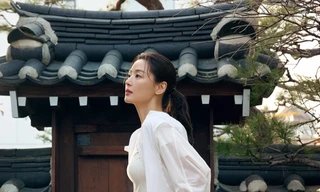 Jun Ji Hyun khoe vẻ đẹp 'đảo ngược thời gian' ở tuổi 46