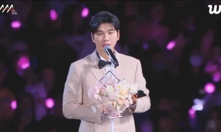 Cư dân mạng phản ứng khi Lee Yi Kyung phủ nhận cáo buộc liên quan đến bài phát biểu nhận giải 'AAA 2025'