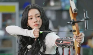 Karina của aespa 'đối đầu' với Jang Do Yeon về bắn cung