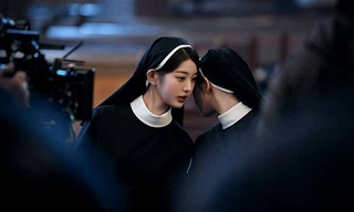 Jang Won Young 'gây bão' mạng xã hội với visual trong 'Câu chuyện cổ tích thành phố của Shin Woo Seok'