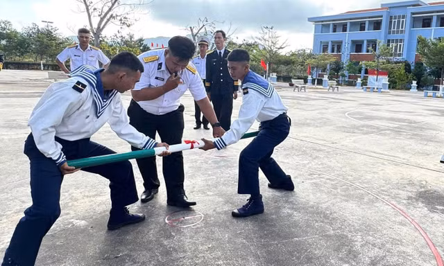 Ngày Tết của của bộ đội Trường Sa