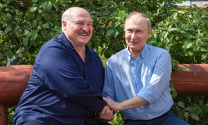 Căng thẳng với Ukraine gia tăng, Tổng thống Nga gặp Tổng thống Belarus