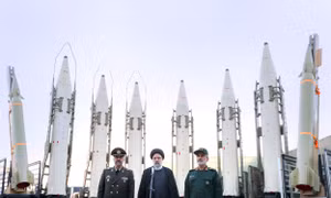 Iran phản đòn trong thế yếu, lựa chọn quân sự ngày càng thu hẹp