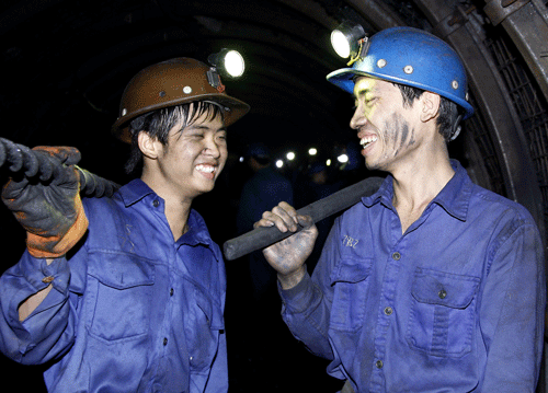 Bữa cơm trong hầm lò của những người thợ mỏ ảnh 1