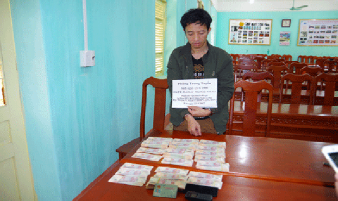 Đối tượng Tuyến khai nhận hành vi tại biên phòng Lạng Sơn: Ảnh: Vi Toàn.