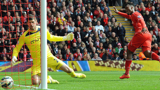 Sturridge ấn định chiến thắng cho Liverpool ngày ra quân mùa giải mới. Ảnh: EPA