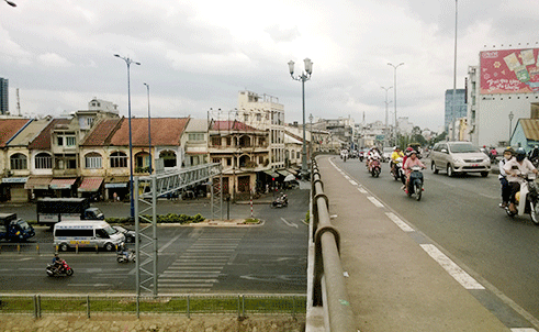 Khu vực chợ Cầu Muối (Cầu Ông Lãnh) ngày trước sập sệ, giờ hiện đại, văn minh.