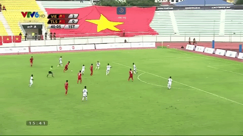 Bàn thắng siêu phẩm của Văn Hậu.