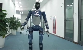 Robot AI tạo điểm nhấn tại sự kiện Lễ trao Giải chuyển đổi số Việt Nam 2025