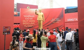 95 năm cờ Đảng soi đường