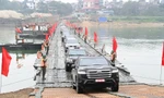 Thủ tướng khen các đơn vị ‘thần tốc’ hoàn thành cầu phao bắc qua sông Lô