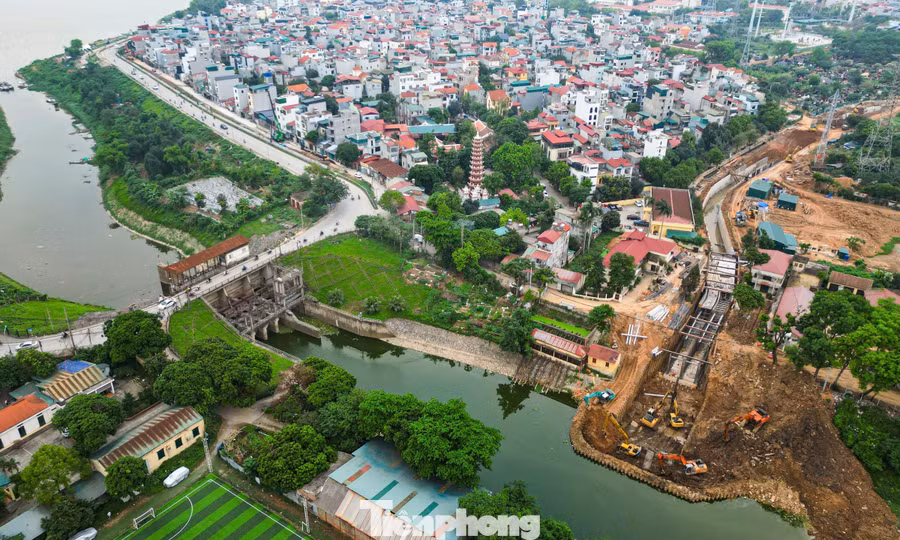 Kênh Thụy Phương tăng tốc cán mốc 70%, sẵn sàng 'tiếp nước' cho sông Tô Lịch