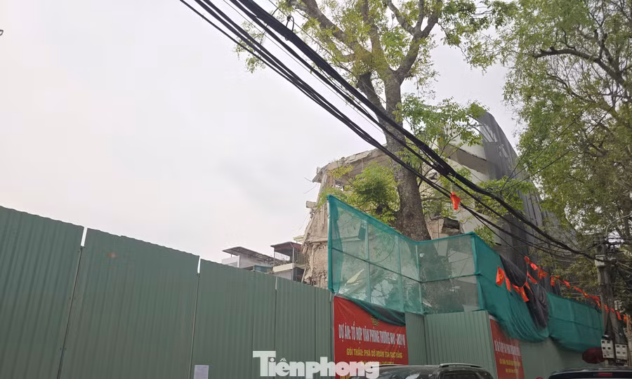 Phạt 200 triệu đồng đơn vị gây 'bão bụi' giữa Hà Nội