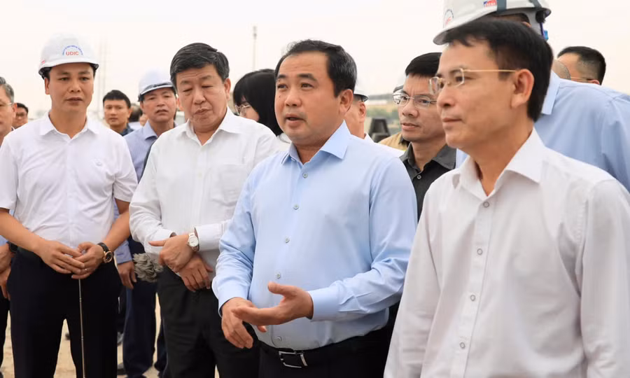 Kiểm tra thực địa, Bí thư Hà Nội chốt tiến độ hàng loạt dự án trọng điểm