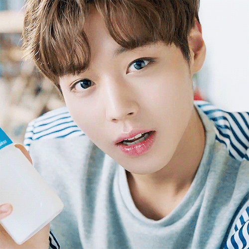 Nếu K-Pop thu nhỏ thành một lớp học, thì đây sẽ là những học trò đặc biệt nhất ảnh 12 Nếu K-Pop thu nhỏ thành một lớp học, thì đây sẽ là những học trò đặc biệt nhất ảnh 12