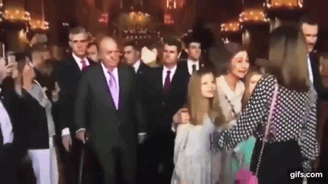 Sự việc gây bão của gia đình Hoàng gia Tây Ban Nha.