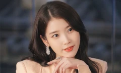 "Perfect Crown" còn chưa lên sóng, IU đã gây tranh cãi vì một cảnh hồi tưởng