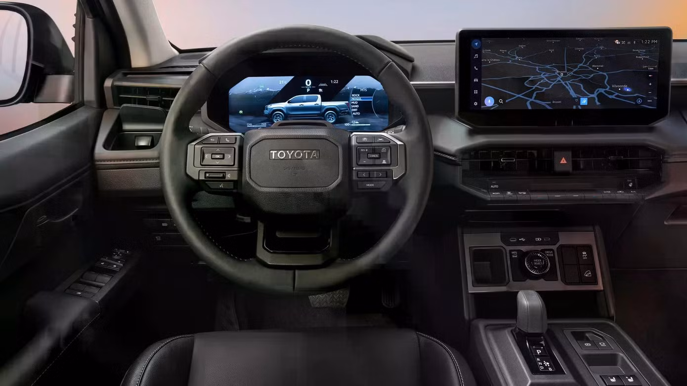 087-2026-toyota-hilux-interior-close-screens.jpg