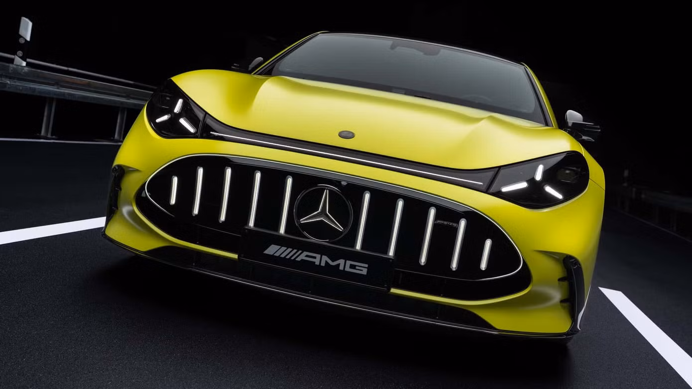 mercedes-amg-gt-4-door-538.jpg
