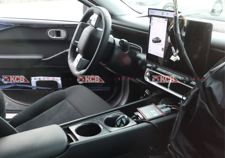 hyundai-ioniq-3-interior-leaked.jpg