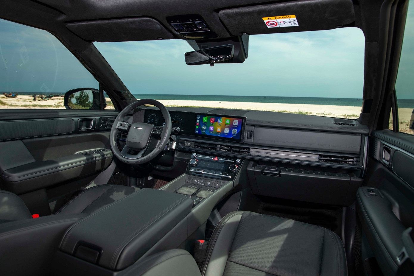 hyundai-santafe-black-noithat-5.jpg