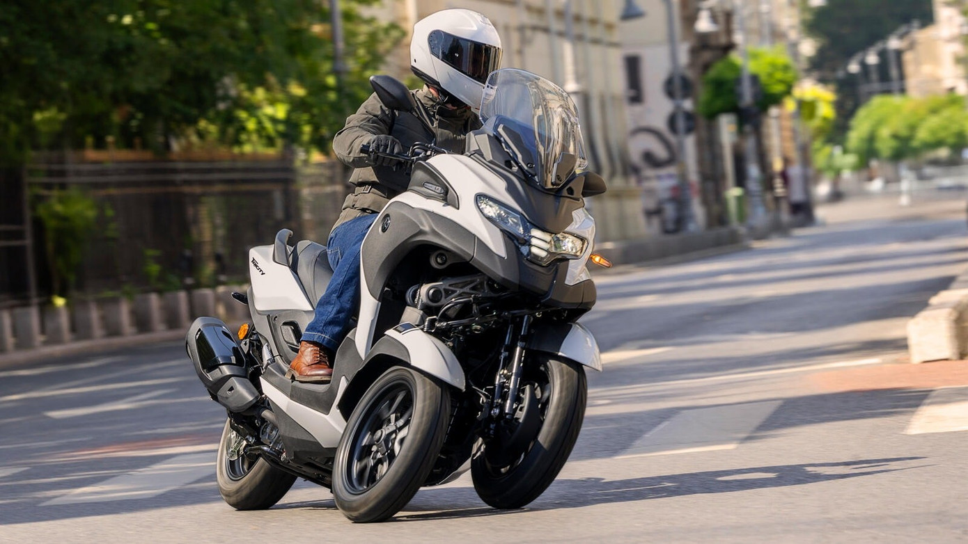 first-ever-yamaha-with-a-riders-airbag-is-not-what-you-expect-35.jpg