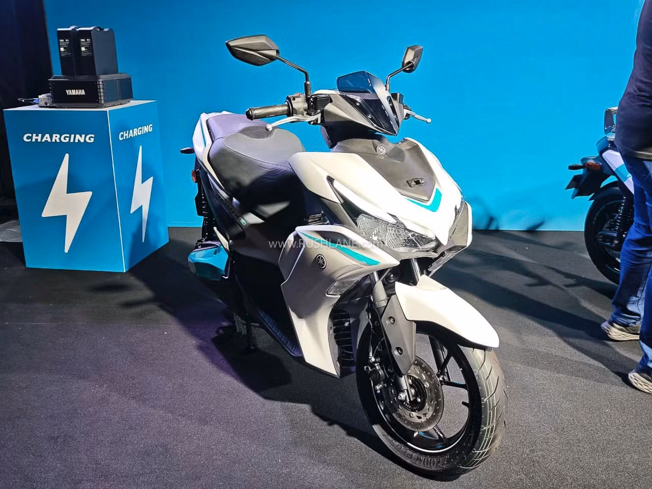 yamaha-nvx-dien-9.jpg