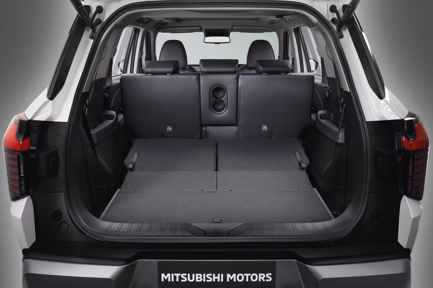 mitsubishi-destinator-launch-3.jpg