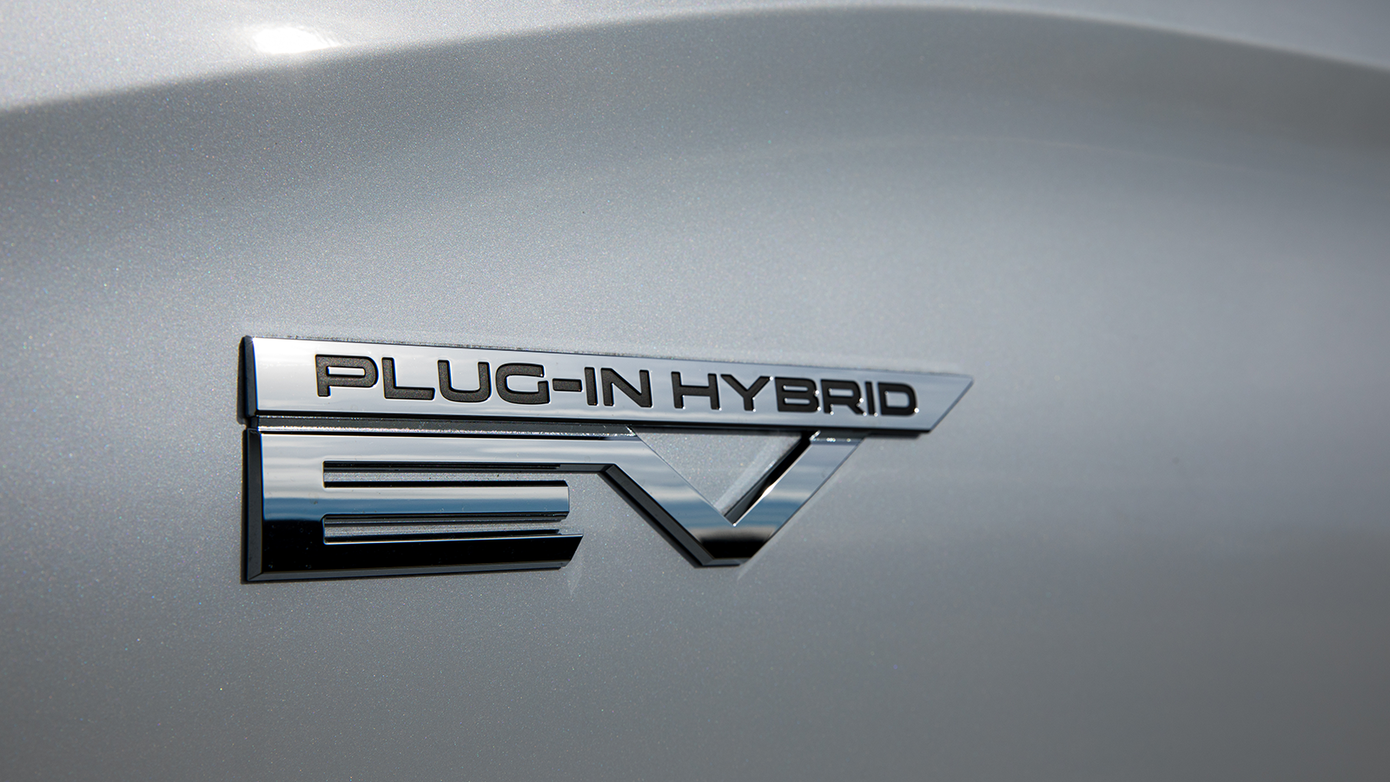 mitsubishi-outlander-phev-5.png