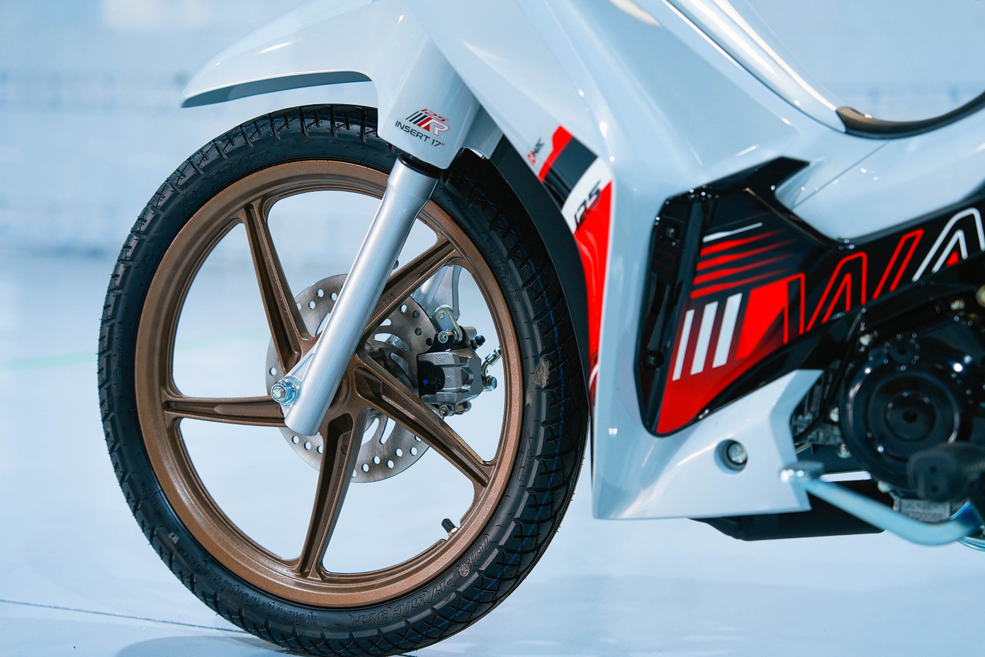 honda-wave-125-r-special-edition-profender-5.jpg