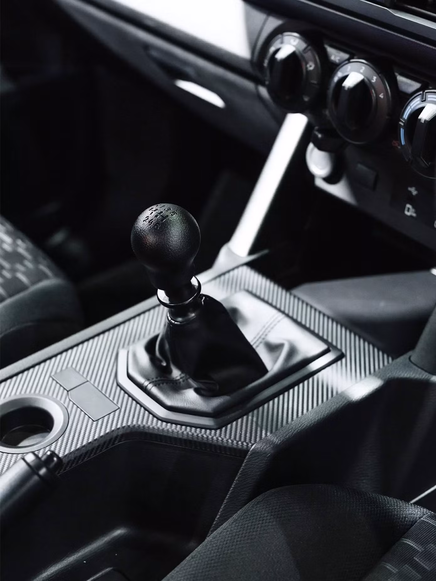 mitsubisi-triton-mega-cab-street-5.jpg