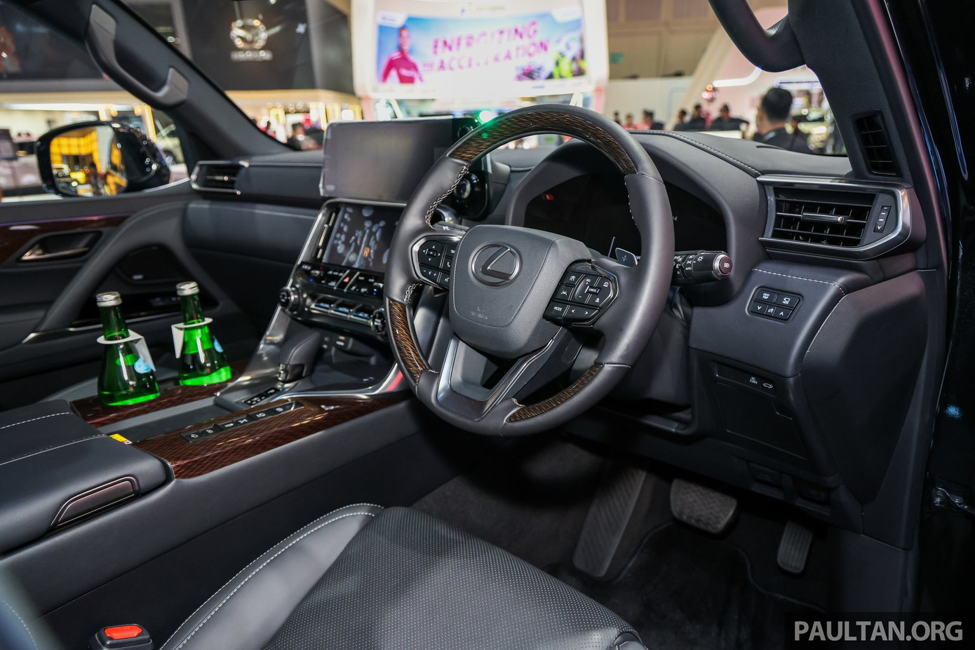 2025-giias-lexus-lx700h-15.jpg