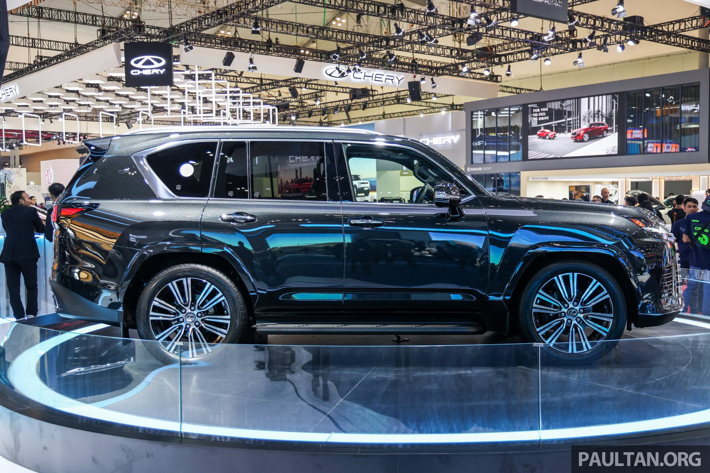 2025-giias-lexus-lx700h-7.jpg