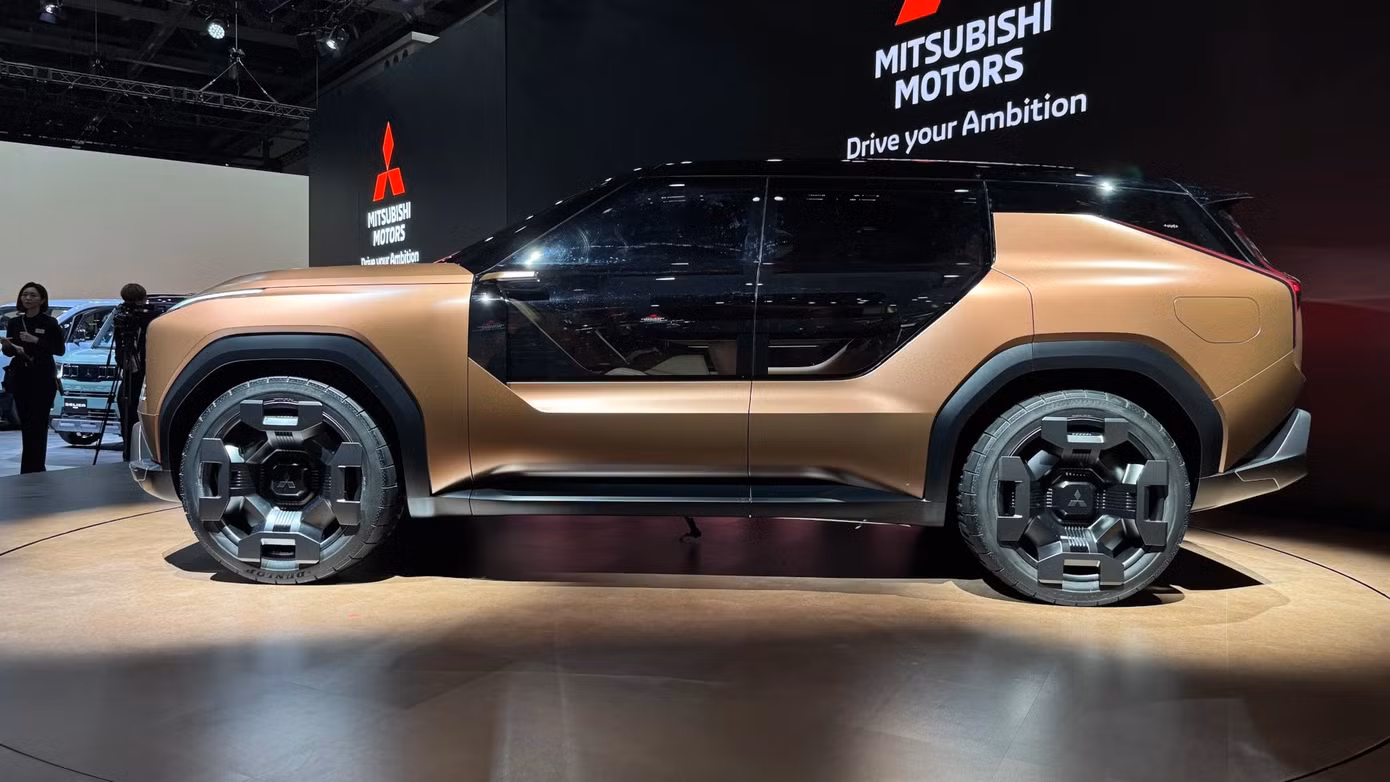 mitsubishi-elevance-concept-02-1.jpg