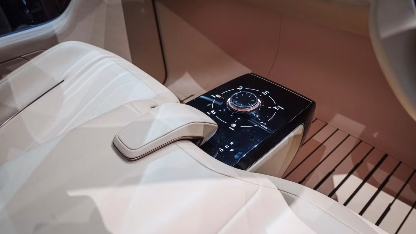mitsubishi-elevance-concept-inte-5.jpg