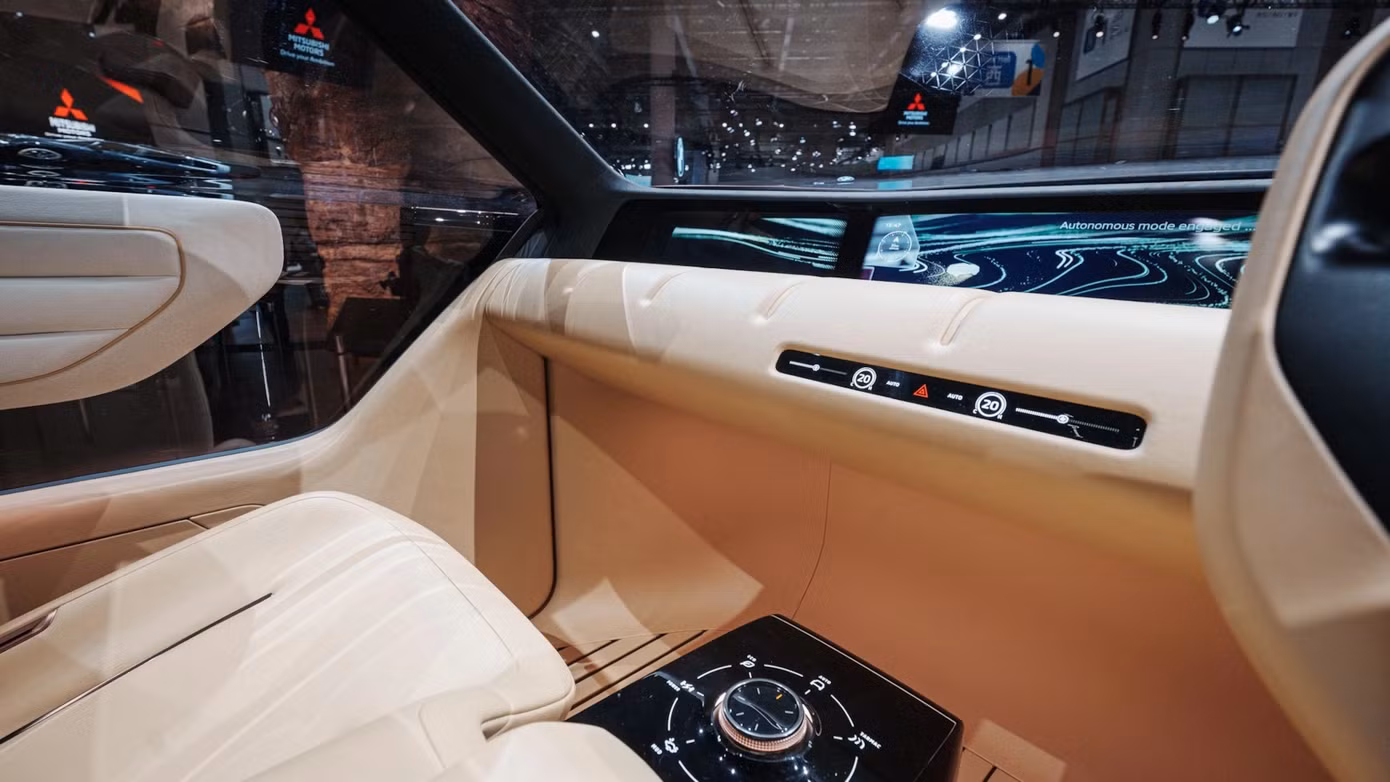 mitsubishi-elevance-concept-inte-6.jpg
