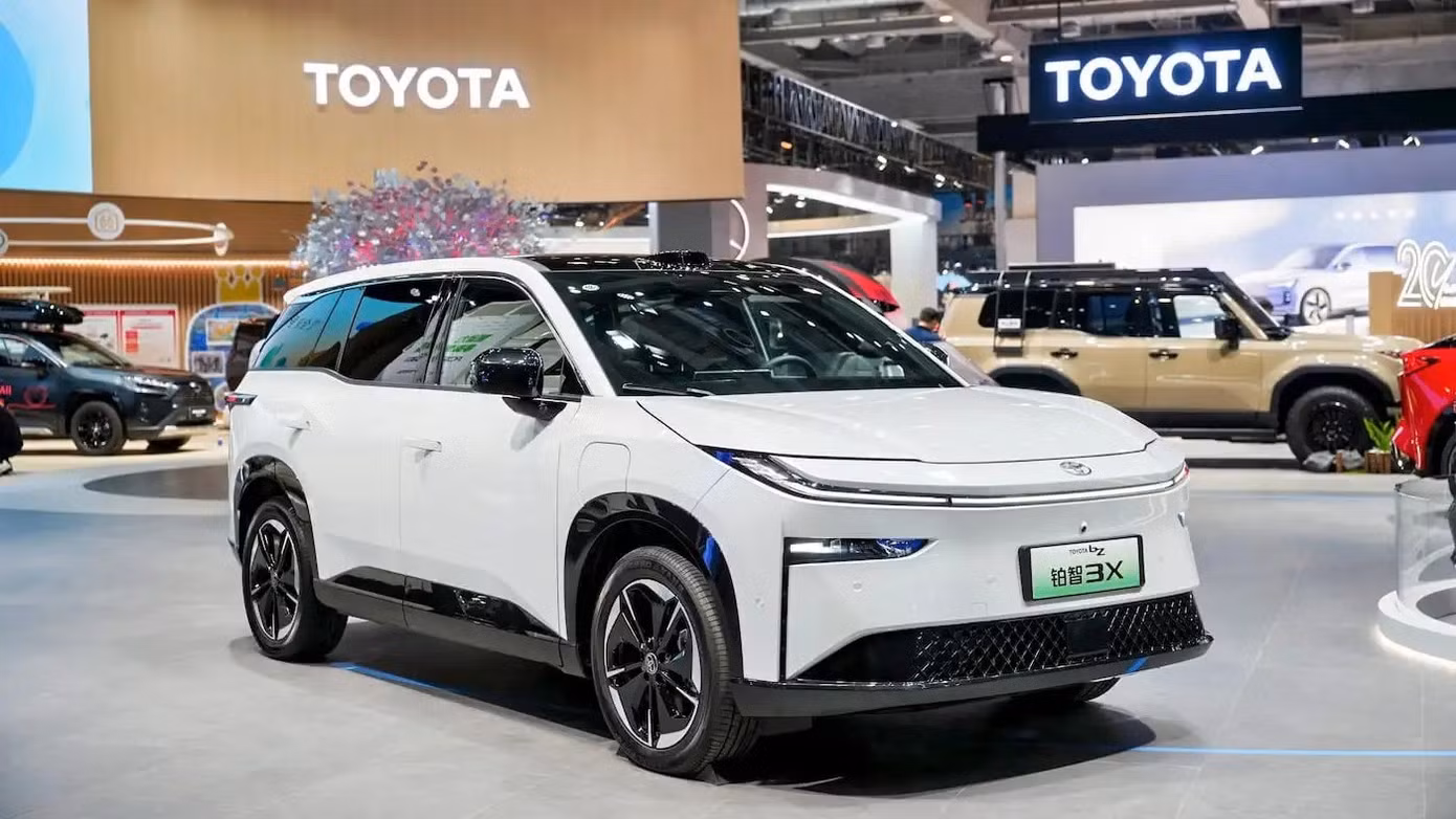 toyota-bz3x-ev-deliveries-2.jpg