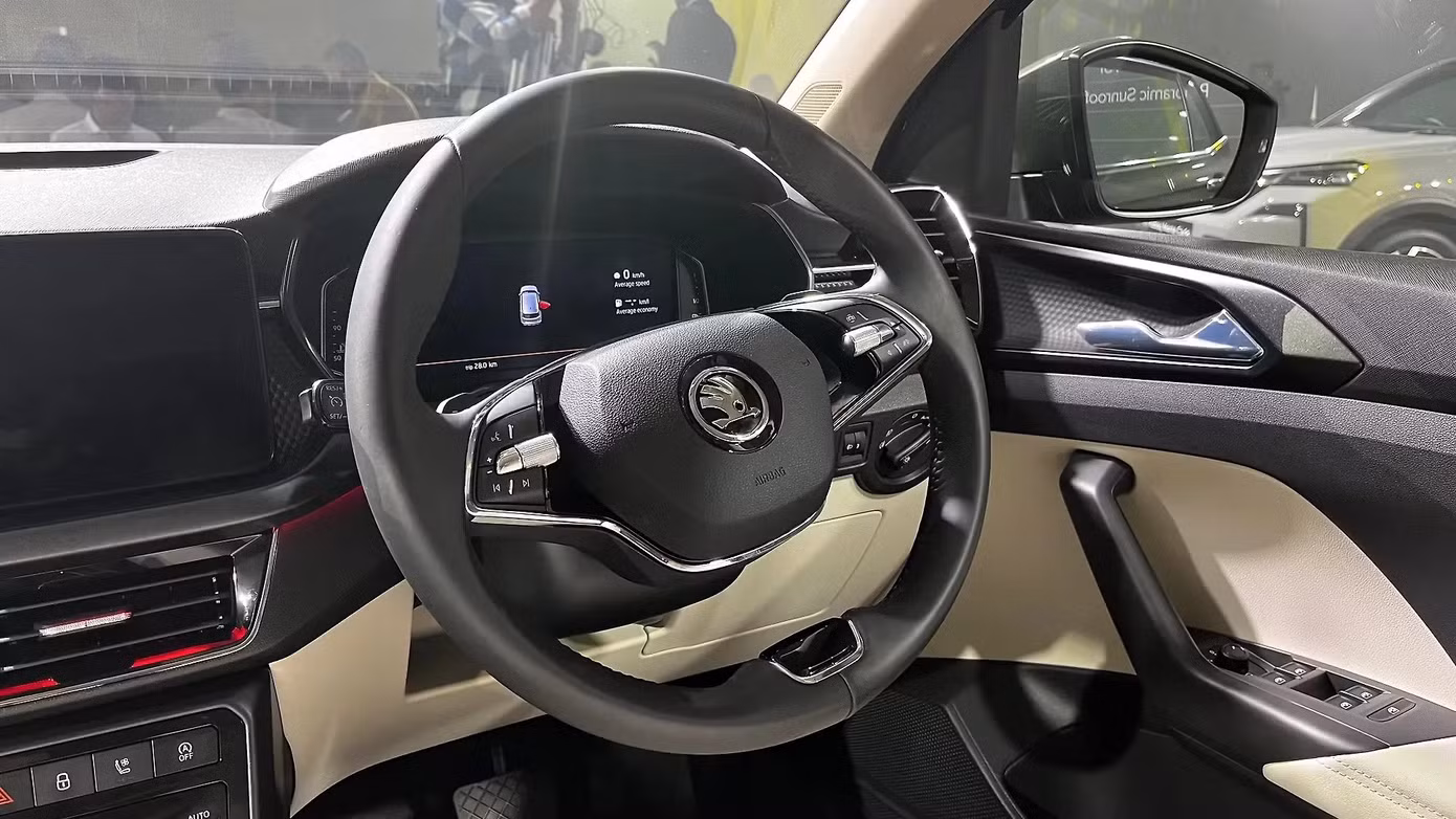 kushaq-facelift-interior-steerin.jpg