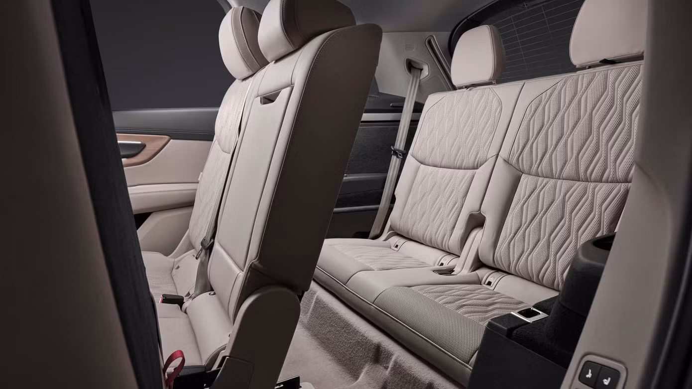 2027-audi-q7-7025.jpg