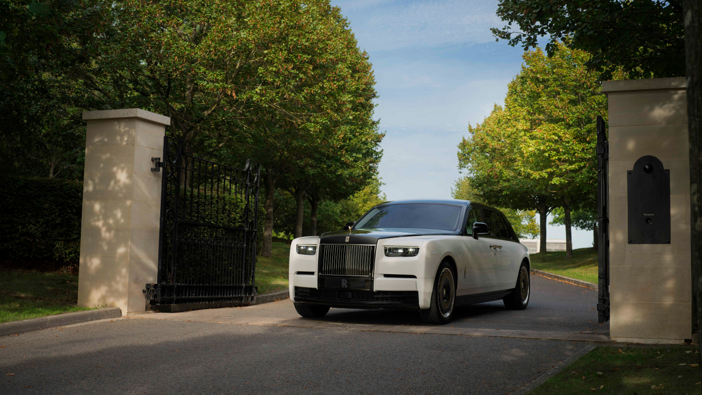 rolls-royce-phantom-centenary-at-the-home-of-rolls-royce-2.jpg