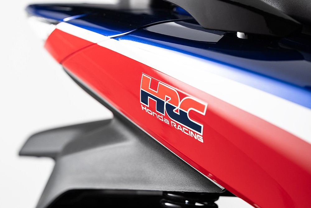 honda-sh125i-150i-2026-hrc-detail.jpg
