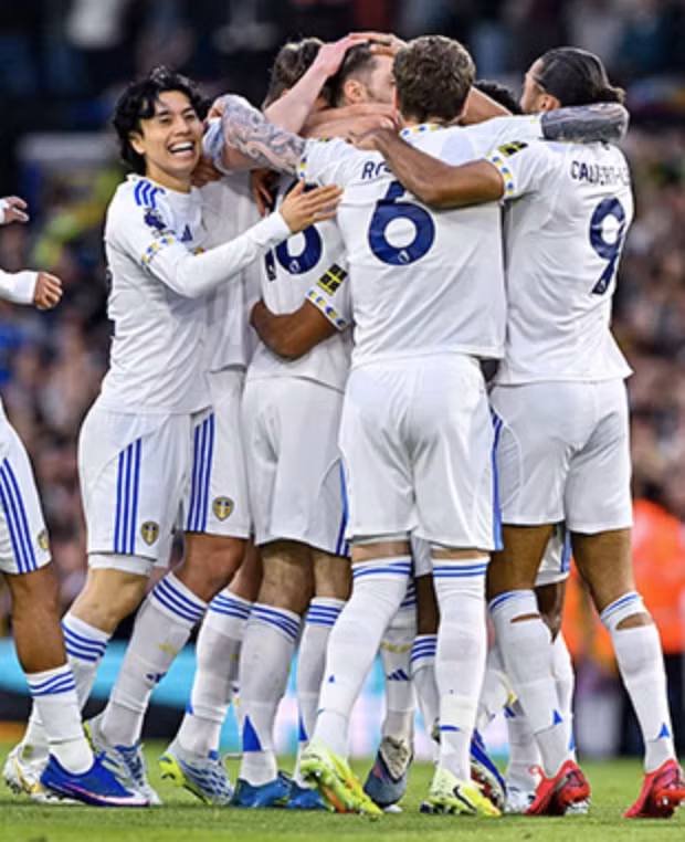 HIGHLIGHTS: Leeds đè bẹp Burnley, rộng cửa trụ hạng 