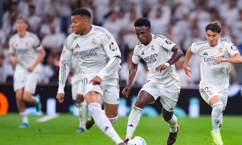 Real Madrid dứt chuỗi 4 trận không thắng, níu hy vọng đua vô địch La Liga