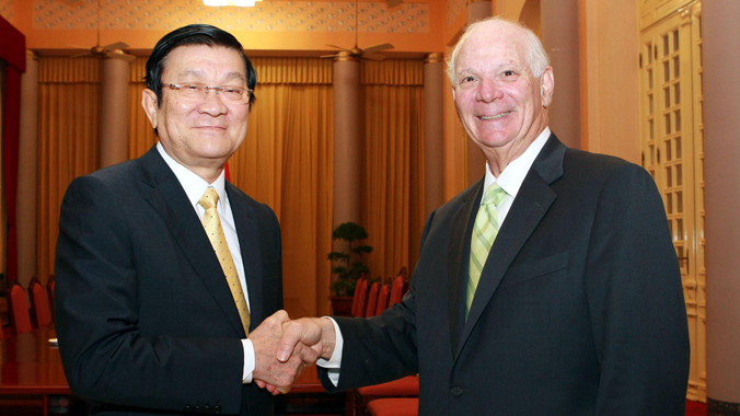 Sáng 28/5, tại Phủ Chủ tịch, Chủ tịch nước Trương Tấn Sang tiếp Thượng nghị sỹ Benjamin Cardin. Ảnh: TTXVN