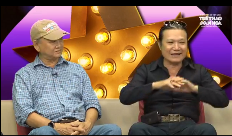 Nhạc sĩ Minh Châu (người mặc áo đen) trong tọa đàm về Bolero.